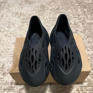 Adidas Yeezy Foam Runner Mineral Blue